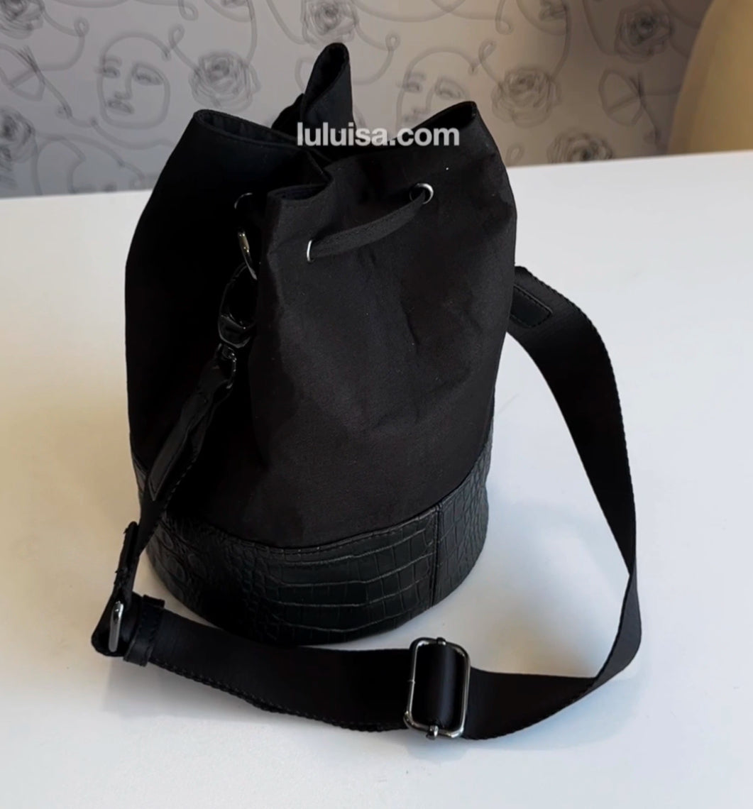 Upcycle Jeans Bucket Bag Diy Tutorial Sewing Pattern LuLuisa BUCKET BAG designerluisa dust bag upcycle