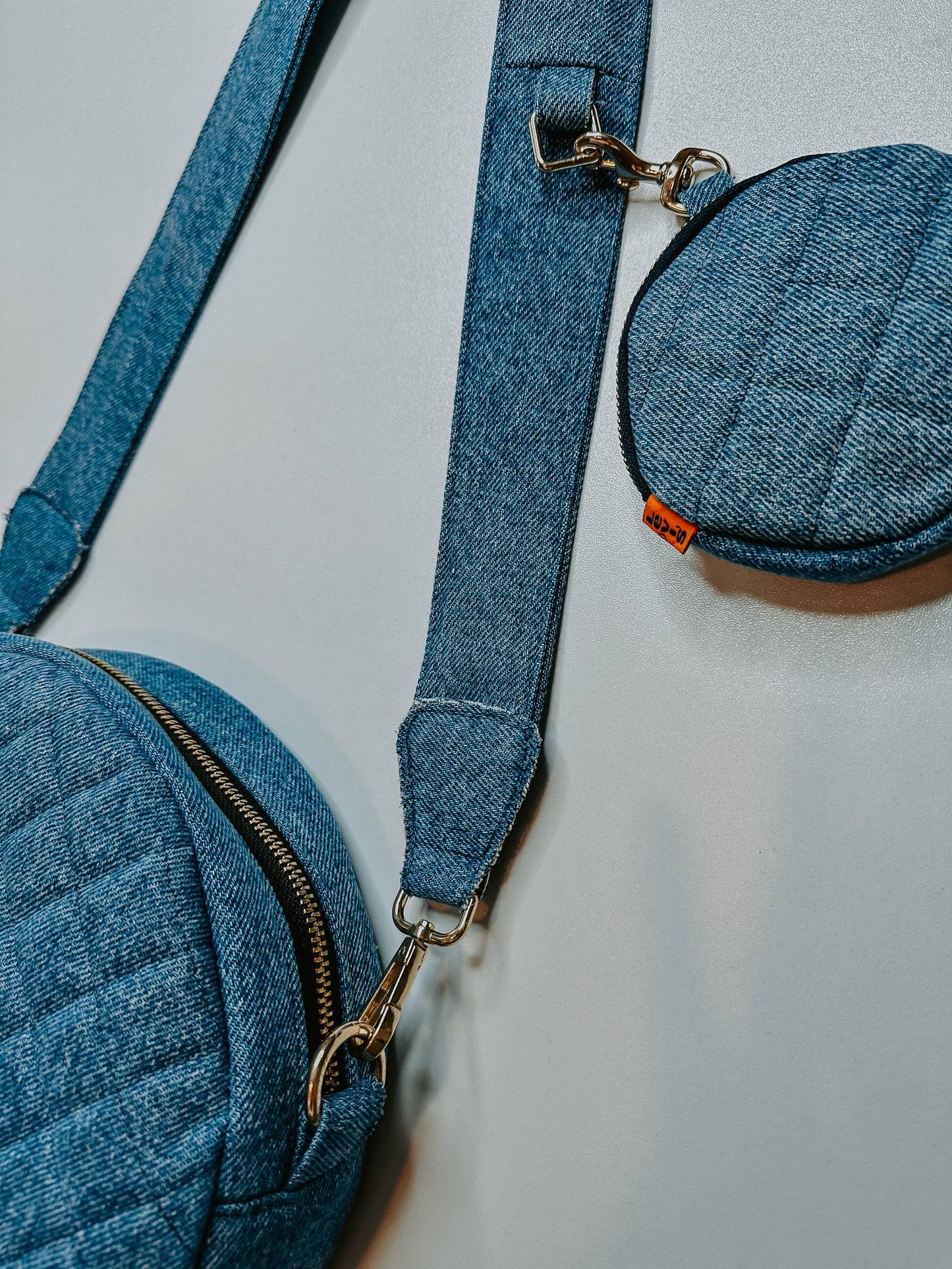 Quilted Round Bag Sewing Pattern + Video Tutorial
