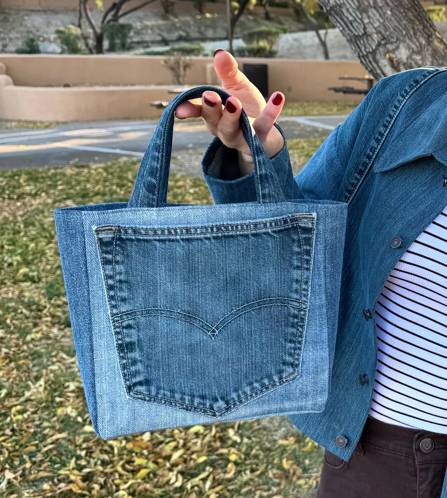 How to make a mini tote bag with jeans poccket_luluisa sewing pattern_moldes para bolsa con jeans.jpeg