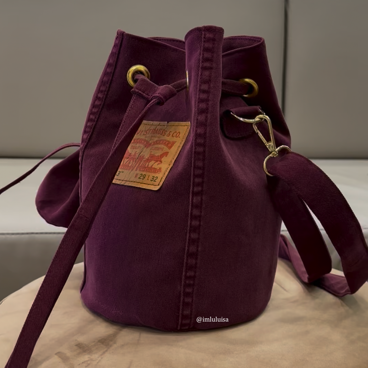 Bucket Bag Sewing Pattern LULUISA_Moldes Bolsa tipo Bucket Redonda Upcycling Sewing Patterns Levis Upcycle bag