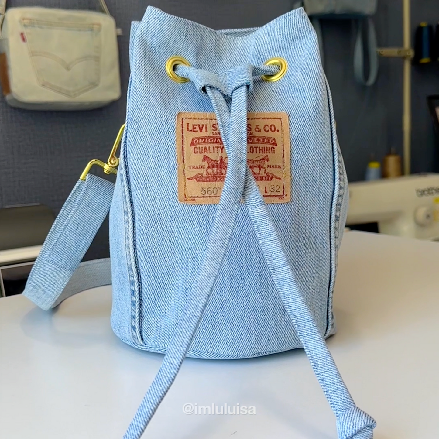 Levis Vintage Upcycled into a bag. Patterns to upcycle clothes zero waste sustainable fashion